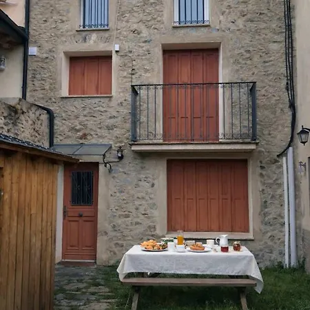 Holiday home Hauzify I Cal Couqui Err